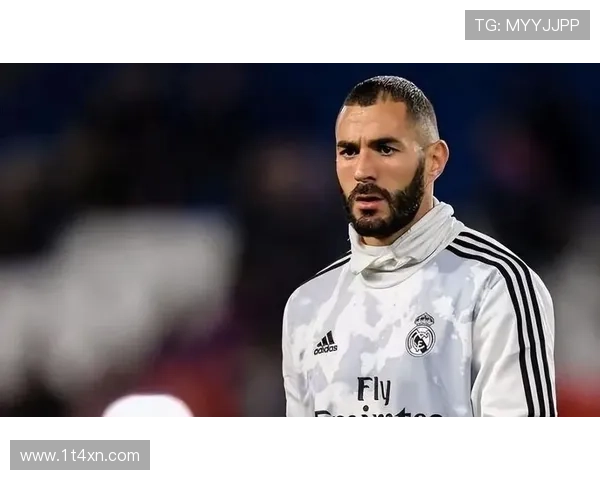 本泽马称赞齐达内执教能力并强调沙特联赛对顶级球员的需求